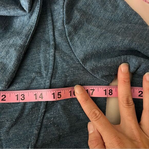 Smartwool woman’s size Medium Blue Wool Blend jacket Magnetic Cowl Neck - Picture 10 of 10